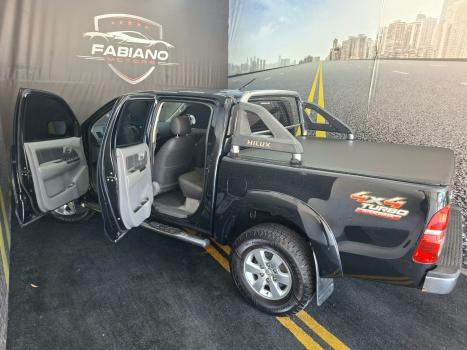 TOYOTA Hilux Caminhonete 3.0 4P SR 4X4 TURBO DIESEL CABINE DUPLA AUTOMÁTICO, Foto 6