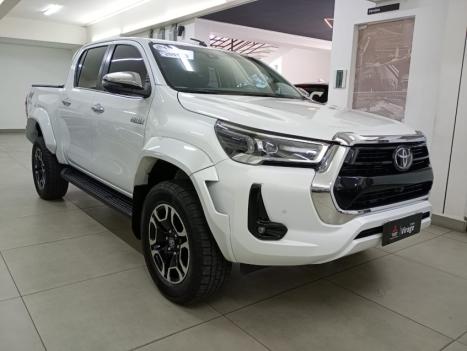 TOYOTA Hilux Caminhonete 2.8 16V SRX PLUS 4X4 TURBO DIESEL CABINE DUPLA AUTOMÁTICO, Foto 2