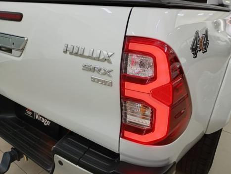 TOYOTA Hilux Caminhonete 2.8 16V SRX PLUS 4X4 TURBO DIESEL CABINE DUPLA AUTOMÁTICO, Foto 14