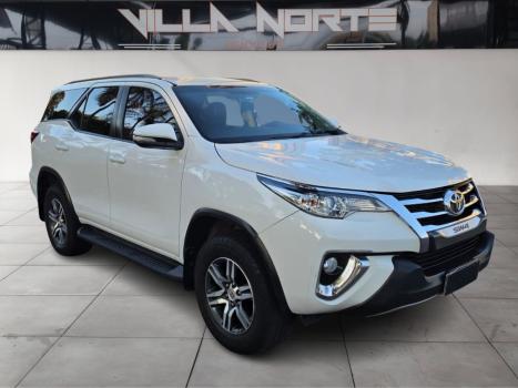 TOYOTA Hilux SW4 2.7 16V 4P FLEX SR 7 LUGARES AUTOM�TICO, Foto 2