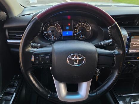 TOYOTA Hilux SW4 2.7 16V 4P FLEX SR 7 LUGARES AUTOM�TICO, Foto 7