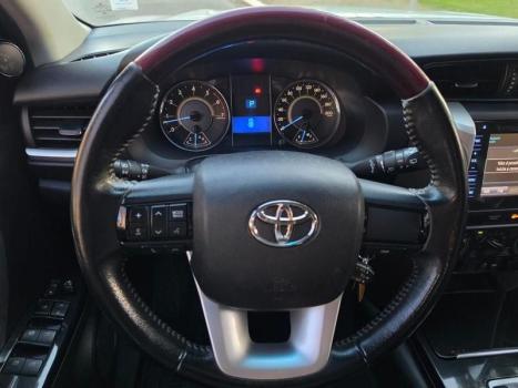 TOYOTA Hilux SW4 2.7 16V 4P FLEX SR 7 LUGARES AUTOM�TICO, Foto 13