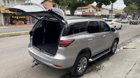 TOYOTA Hilux SW4 2.8 16V 4P SRX 4X4 7 LUGARES TURBO DIESEL AUTOM�TICO, Foto 11