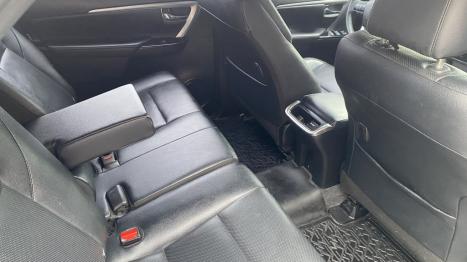 TOYOTA Hilux SW4 2.8 16V 4P SRX 4X4 7 LUGARES TURBO DIESEL AUTOM�TICO, Foto 12