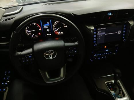 TOYOTA Hilux SW4 2.8 16V 4P SRX 4X4 7 LUGARES TURBO DIESEL AUTOM�TICO, Foto 9