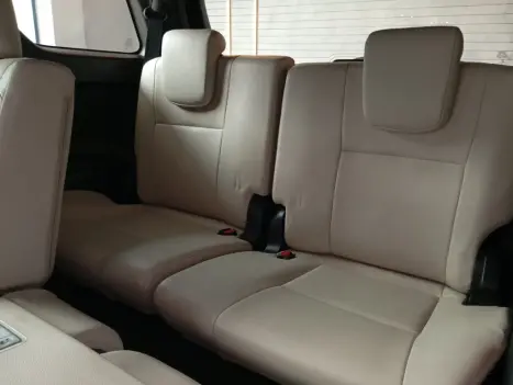 TOYOTA Hilux SW4 2.8 4P SRX 4X4 DIAMOND 7 LUGARES TURBO DIESEL AUTOM�TICO, Foto 7