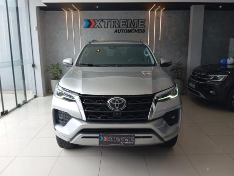 TOYOTA Hilux SW4 2.8 16V 4P SRX 4X4 7 LUGARES TURBO DIESEL AUTOM�TICO, Foto 1