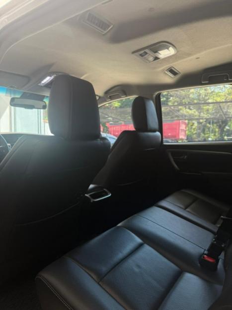 TOYOTA Hilux SW4 2.8 16V 4P SRX 4X4 7 LUGARES TURBO DIESEL AUTOM�TICO, Foto 11