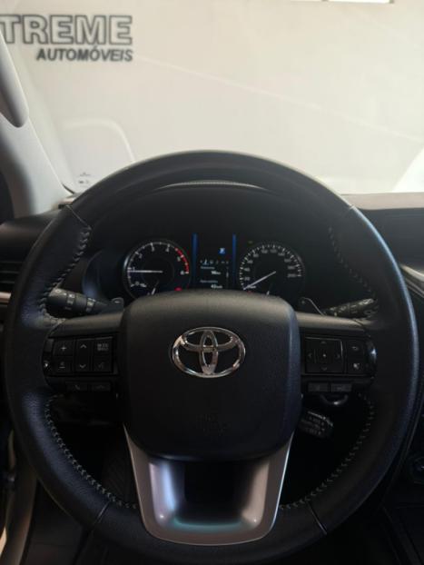 TOYOTA Hilux SW4 2.8 16V 4P SRX 4X4 7 LUGARES TURBO DIESEL AUTOM�TICO, Foto 15