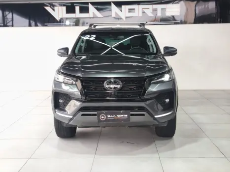 TOYOTA Hilux SW4 2.8 16V 4P SRX 4X4 7 LUGARES TURBO DIESEL AUTOM�TICO, Foto 2