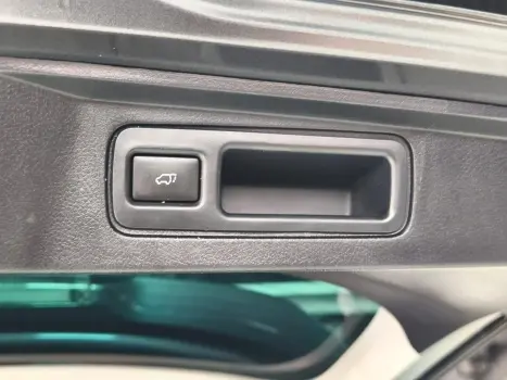 TOYOTA Hilux SW4 2.8 16V 4P SRX 4X4 7 LUGARES TURBO DIESEL AUTOM�TICO, Foto 20