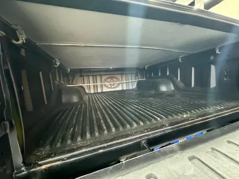 TOYOTA Hilux SW4 2.8 4P 4X4 TURBO DIESEL, Foto 11