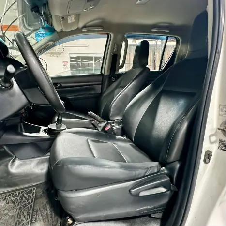 TOYOTA Hilux SW4 2.8 4P 4X4 TURBO DIESEL, Foto 14