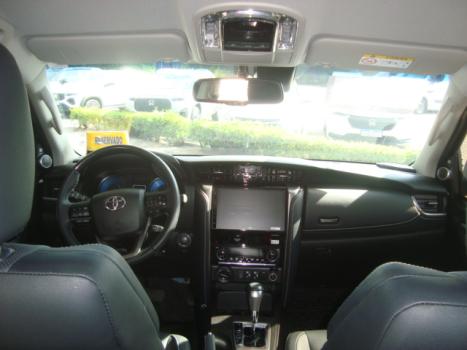 TOYOTA Hilux SW4 2.8 16V 4P SRX 4X4 7 LUGARES TURBO DIESEL AUTOM�TICO, Foto 6