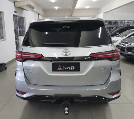 TOYOTA Hilux SW4 2.8 16V 4P SRX PLATINUM 4X4 7 LUGARES TURBO DIESEL AUTOM�TICO, Foto 3