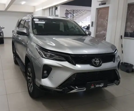 TOYOTA Hilux SW4 2.8 16V 4P SRX PLATINUM 4X4 7 LUGARES TURBO DIESEL AUTOM�TICO, Foto 5