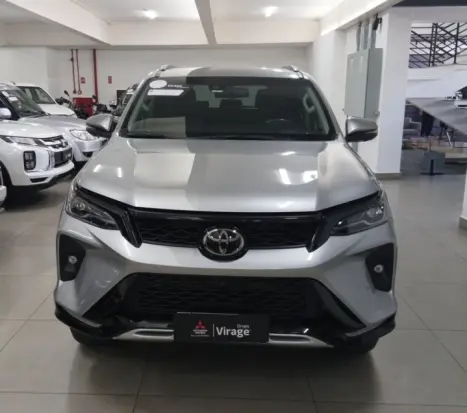 TOYOTA Hilux SW4 2.8 16V 4P SRX PLATINUM 4X4 7 LUGARES TURBO DIESEL AUTOM�TICO, Foto 6