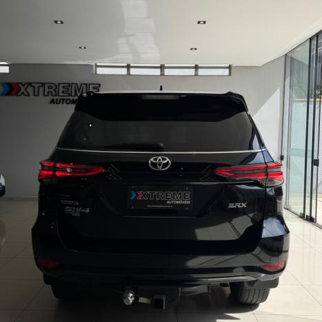 TOYOTA Hilux SW4 2.8 16V 4P SRX 4X4 7 LUGARES TURBO DIESEL AUTOM�TICO, Foto 6