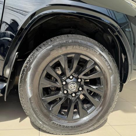 TOYOTA Hilux SW4 2.8 16V 4P SRX 4X4 7 LUGARES TURBO DIESEL AUTOM�TICO, Foto 8