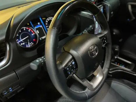 TOYOTA Hilux SW4 2.8 16V 4P SRX PLATINUM 4X4 7 LUGARES TURBO DIESEL AUTOM�TICO, Foto 11