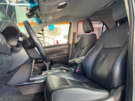 TOYOTA Hilux SW4 2.8 16V 4P SRX 4X4 7 LUGARES TURBO DIESEL AUTOM�TICO, Foto 15