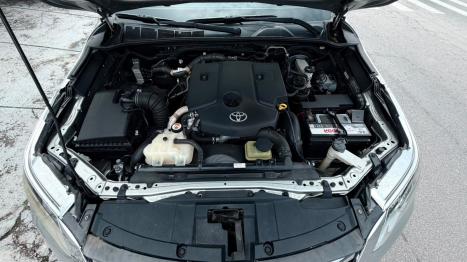 TOYOTA Hilux SW4 2.8 4P SRX 4X4 TURBO DIESEL AUTOMÁTICO, Foto 22