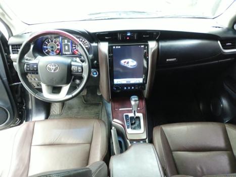 TOYOTA Hilux SW4 2.8 16V 4P SRX 4X4 7 LUGARES TURBO DIESEL AUTOMÁTICO, Foto 10