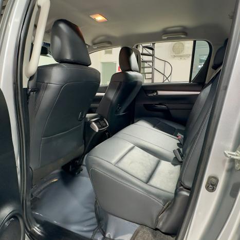 TOYOTA Hilux SW4 2.8 4P 4X4 TURBO DIESEL, Foto 9