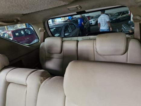 TOYOTA Hilux SW4 3.0 16V 4P SRV 4X4 7 LUGARES TURBO DIESEL AUTOM�TICO, Foto 4