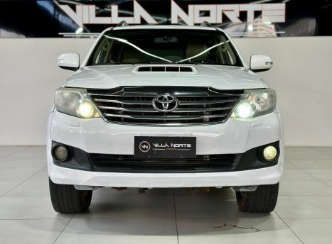 TOYOTA Hilux SW4 3.0 16V 4P SRV 4X4 7 LUGARES TURBO DIESEL AUTOM�TICO, Foto 3