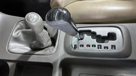 TOYOTA Hilux SW4 3.0 16V 4P SRV 4X4 7 LUGARES TURBO DIESEL AUTOM�TICO, Foto 10