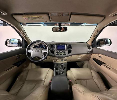 TOYOTA Hilux SW4 3.0 16V 4P SRV 4X4 7 LUGARES TURBO DIESEL AUTOM�TICO, Foto 12