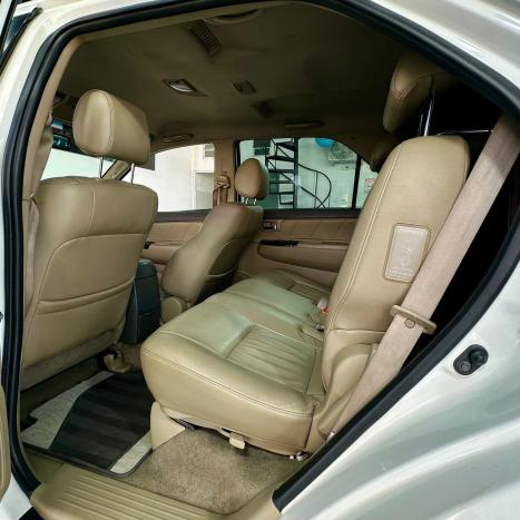 TOYOTA Hilux SW4 3.0 16V 4P SRV 4X4 7 LUGARES TURBO DIESEL AUTOM�TICO, Foto 14