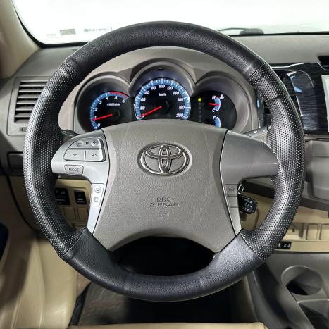 TOYOTA Hilux SW4 3.0 16V 4P SRV 4X4 7 LUGARES TURBO DIESEL AUTOM�TICO, Foto 25