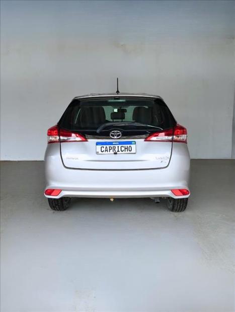 TOYOTA Yaris Hatch 1.3 16V 4P FLEX XL MULTIDRIVE AUTOM�TICO CVT, Foto 5