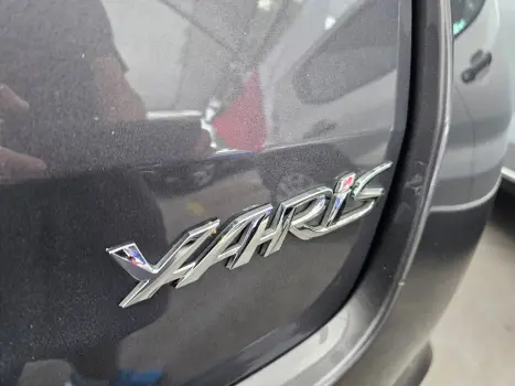 TOYOTA Yaris Hatch 1.5 16V 4P FLEX XL MULTIDRIVE AUTOM�TICO CVT, Foto 8