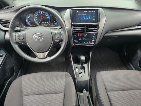 TOYOTA Yaris Hatch 1.5 16V 4P FLEX XL MULTIDRIVE AUTOM�TICO CVT, Foto 12