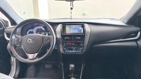 TOYOTA Yaris Hatch 1.5 16V 4P FLEX XLS MULTIDRIVE AUTOM�TICO CVT, Foto 4
