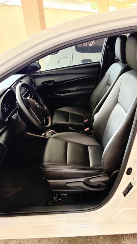 TOYOTA Yaris Hatch 1.5 16V 4P FLEX XLS MULTIDRIVE AUTOM�TICO CVT, Foto 5
