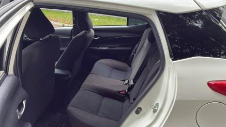 TOYOTA Yaris Hatch 1.3 16V 4P FLEX XL MULTIDRIVE AUTOMÁTICO CVT, Foto 7