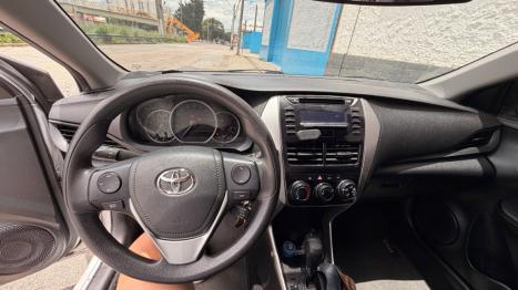 TOYOTA Yaris Sedan 1.5 16V 4P FLEX XL MULTIDRIVE AUTOM�TICO CVT, Foto 2