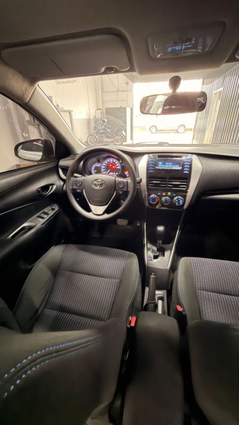 TOYOTA Yaris Sedan 1.5 16V 4P FLEX XL MULTIDRIVE AUTOM�TICO CVT, Foto 9