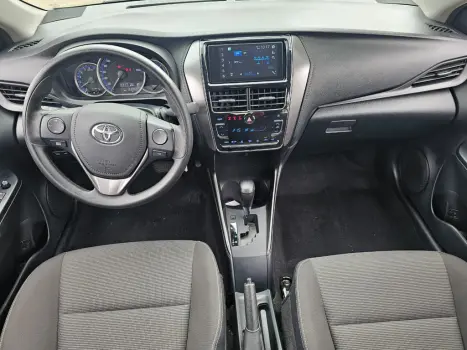TOYOTA Yaris Sedan 1.5 16V 4P FLEX XL LIVE MULTIDRIVE AUTOM�TICO CVT, Foto 3