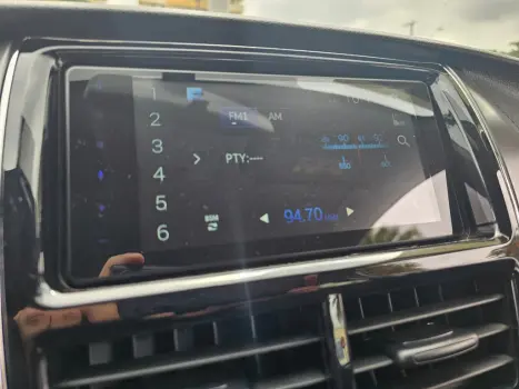 TOYOTA Yaris Sedan 1.5 16V 4P FLEX XL LIVE MULTIDRIVE AUTOM�TICO CVT, Foto 12