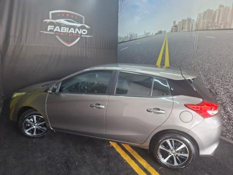 TOYOTA Yaris Sedan 1.5 16V 4P FLEX XS MULTIDRIVE AUTOM�TICO CVT, Foto 6
