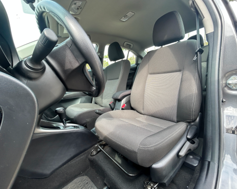 TOYOTA Yaris Sedan 1.5 16V 4P FLEX XL MULTIDRIVE AUTOM�TICO CVT, Foto 6