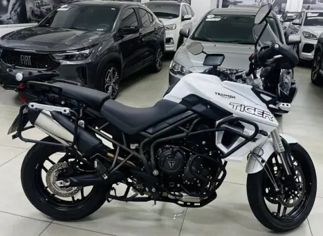 TRIUMPH Tiger 800 XRT, Foto 3