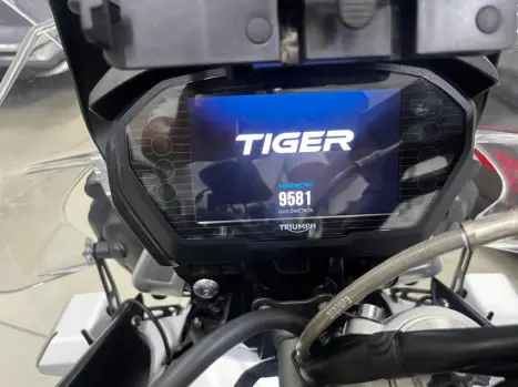 TRIUMPH Tiger 800 XRT, Foto 7
