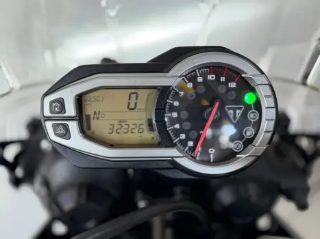 TRIUMPH Tiger 800 XR, Foto 14