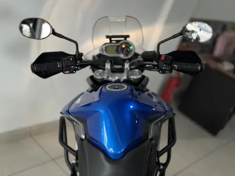 TRIUMPH Tiger 800 XRX, Foto 12
